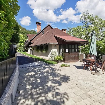Apartmaji Mak Єсеніце Екстер'єр фото