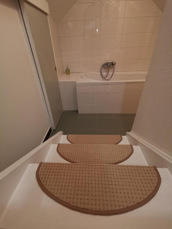 Apartmaji Mak Єсеніце Екстер'єр фото